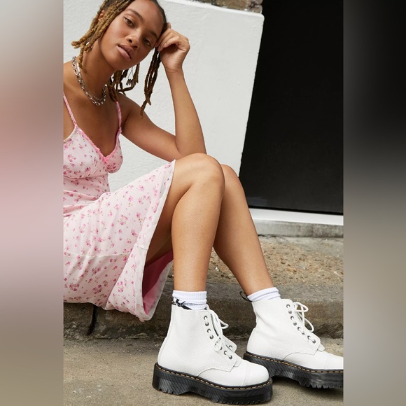 Doc Martens Ivory Jadon Leather Boots 38 EU • US 7 W / 5.5 M • UNISEX • LIKE NEW - Picture 10 of 10